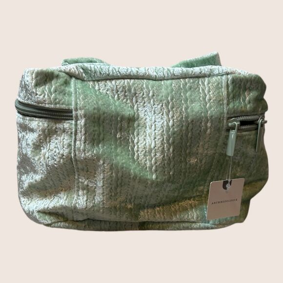💚 ANTHROPOLOGIE VANITY COSMETIC CASE MINT GREEN VELVET NWT - Picture 6 of 8